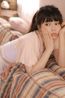 菲比梦游仙境